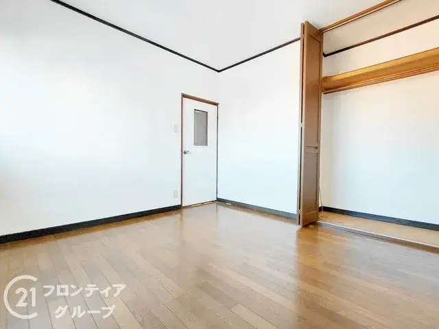 4SLDK Property Neyagawa City Osaka Prefecture (8)