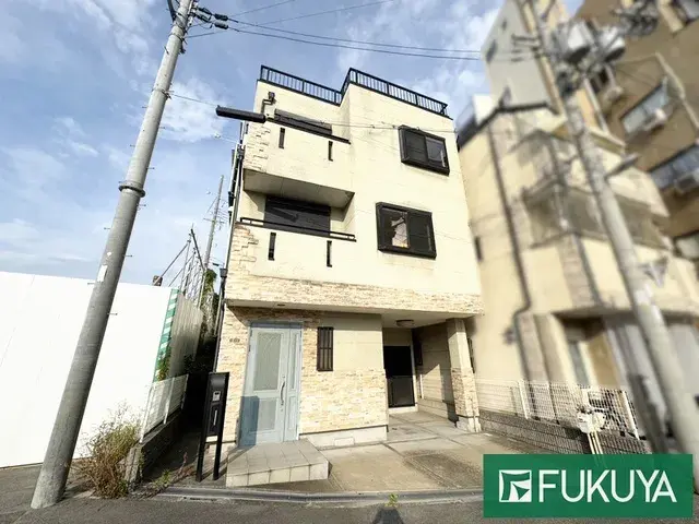 Akiya in Osaka