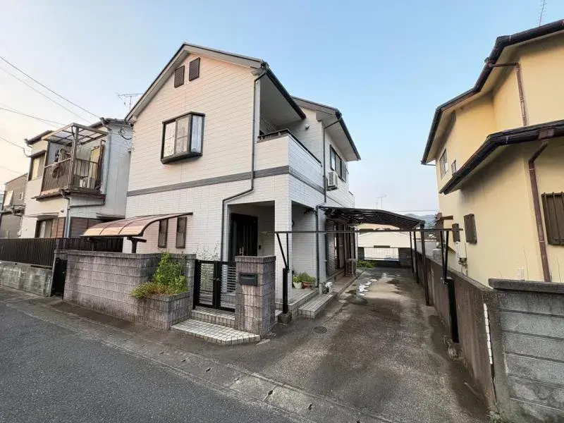 Akiya in 福岡市