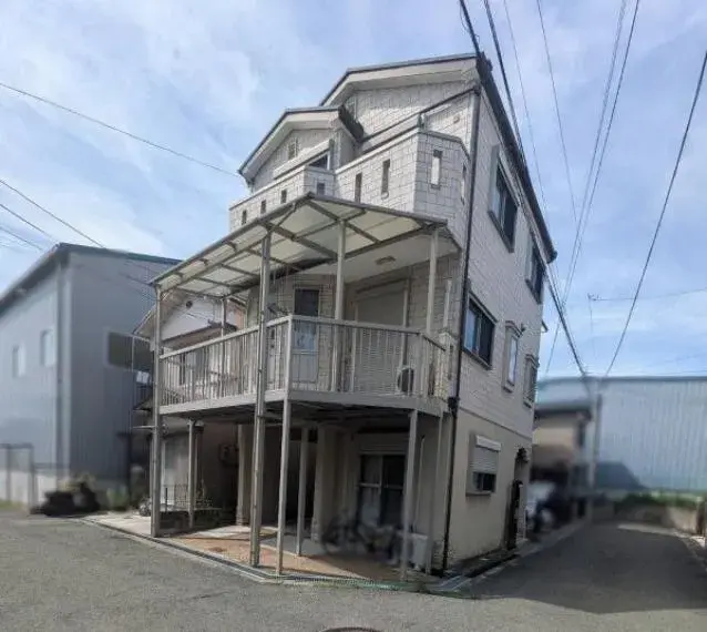 Akiya in Osaka