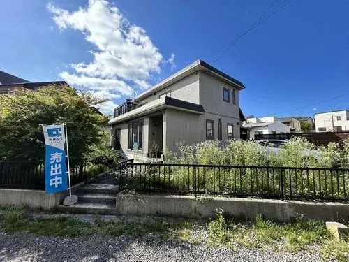 Akiya in 函館市