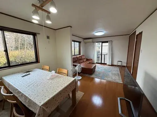 4LDK Property in Yao City, Osaka Prefecture (3)