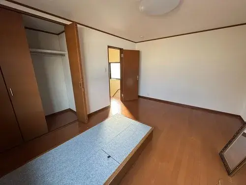 4LDK Property in Yao City, Osaka Prefecture (8)