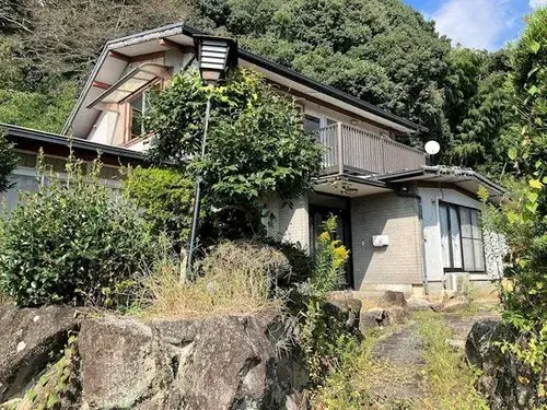 Akiya in Saga