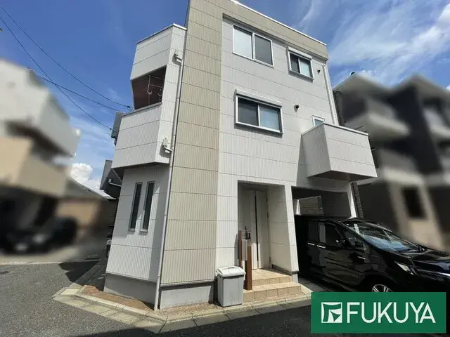 Akiya in Osaka