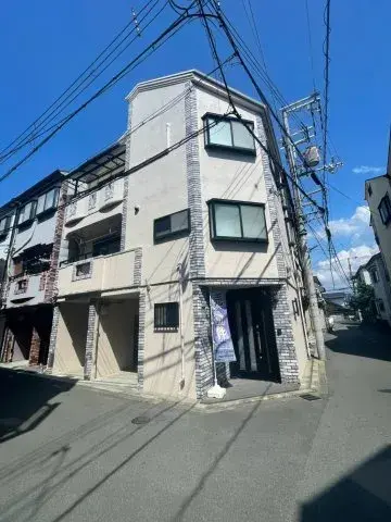 Akiya in Osaka