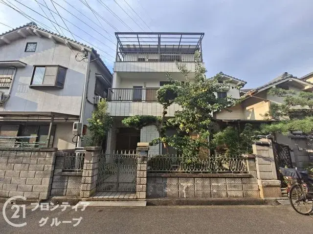 Akiya in Osaka