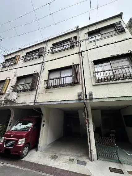 Akiya in Osaka