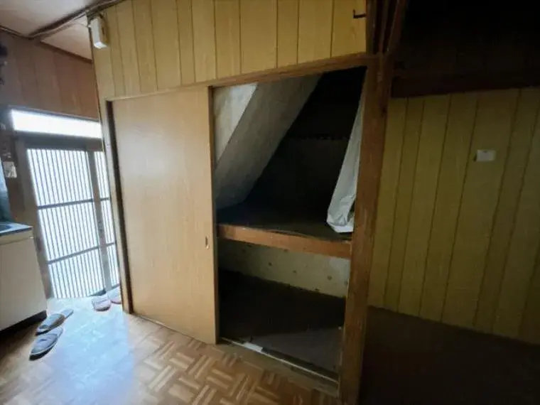 2SK مدينة Shijonawate محافظة Osaka (11)