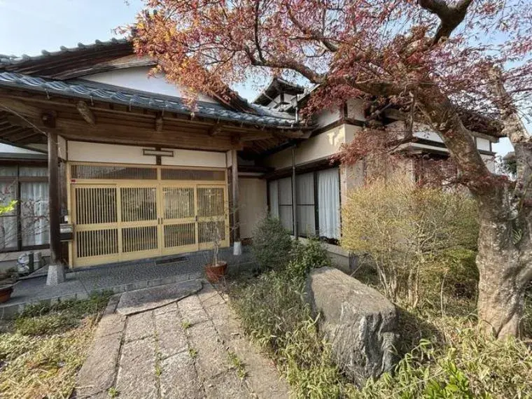 Akiya in 新潟市