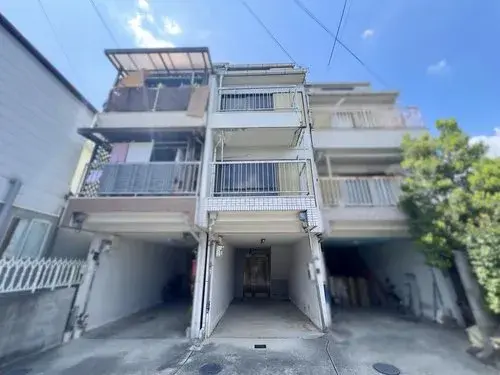 Akiya in Osaka