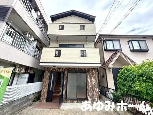 Akiya in Osaka