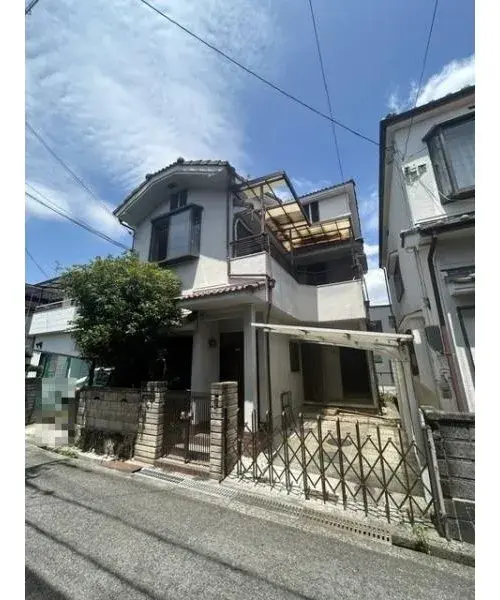 Akiya in Osaka