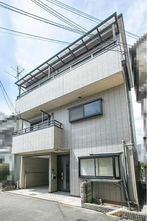Akiya in Osaka