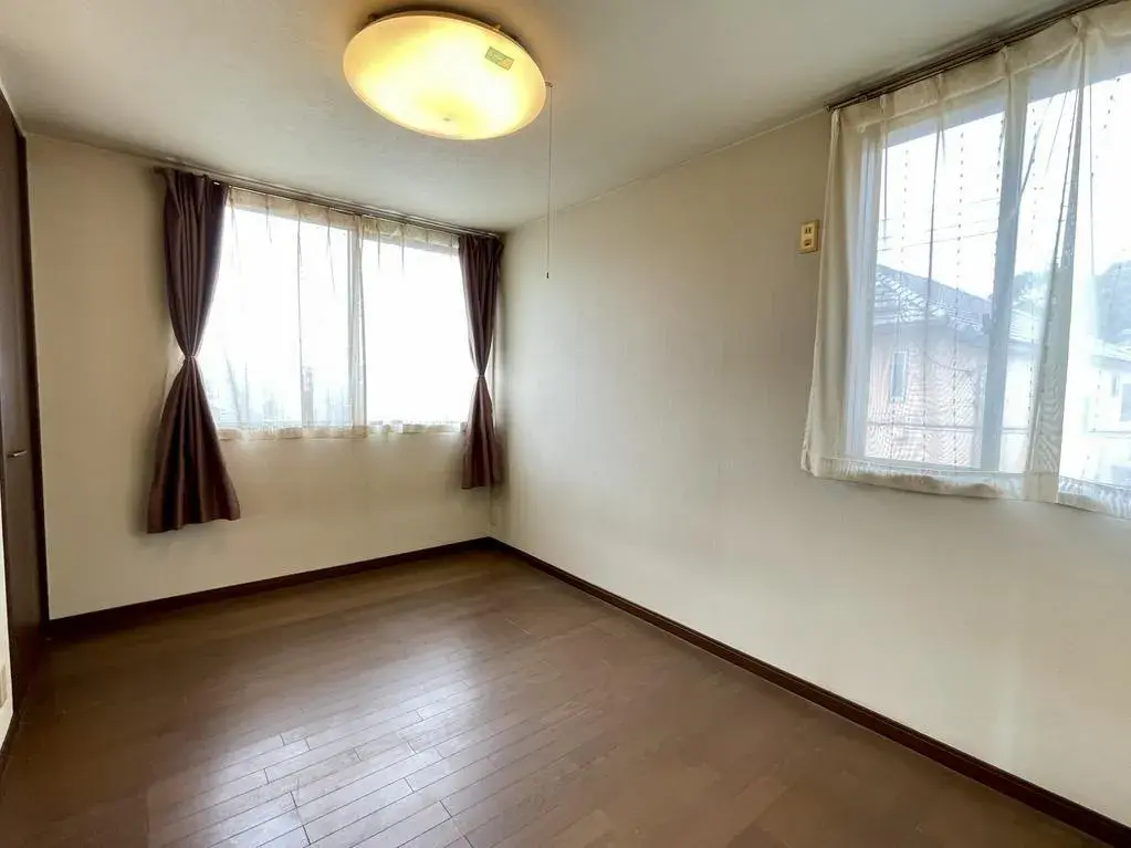3LDK
日之出町
东京都 (11)