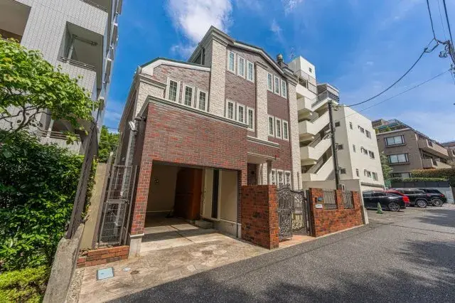 Akiya in Tokyo