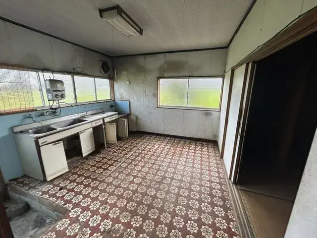 4LDK
长滨市
滋贺县 (9)