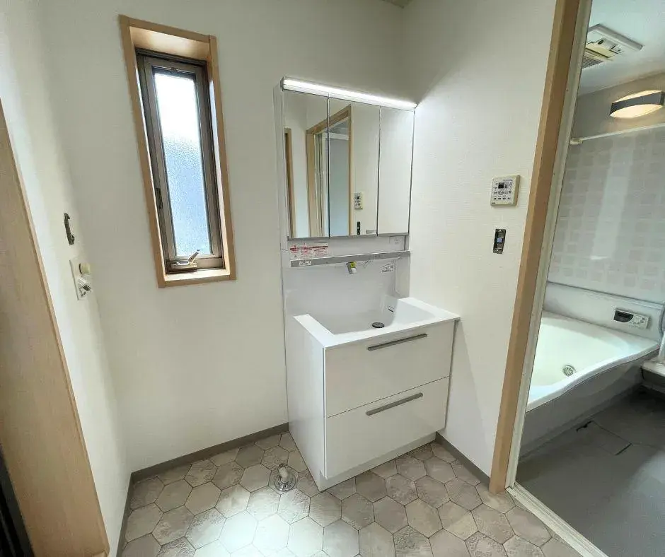 4LDK Property Mihara City Hiroshima Prefecture (16)