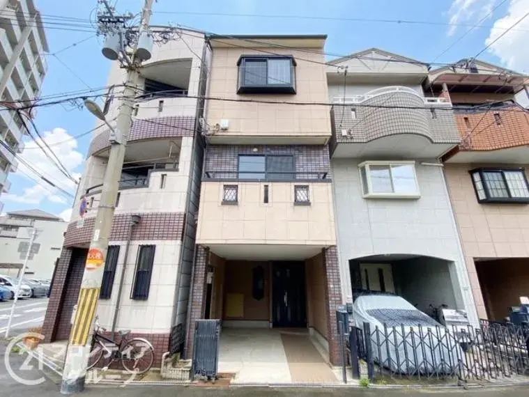 Akiya in Osaka
