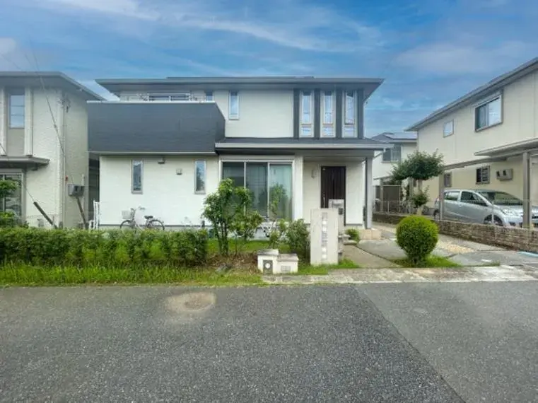 四室两厅
吉川市
埼玉県 (2)
