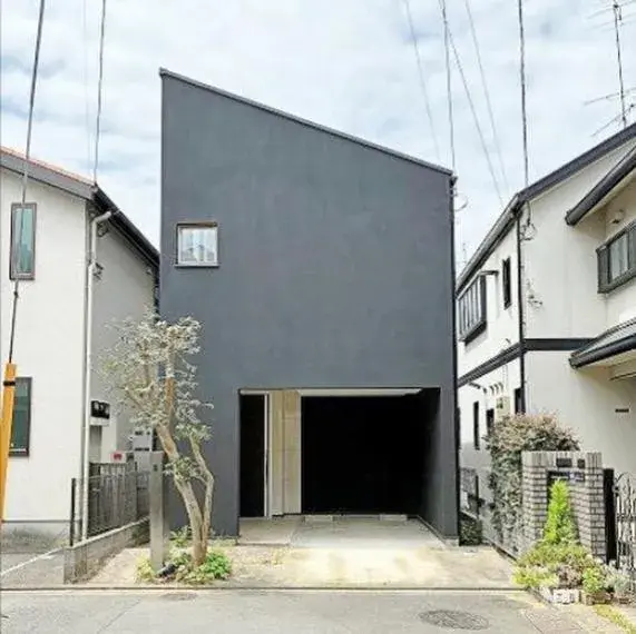 Akiya in Tokyo