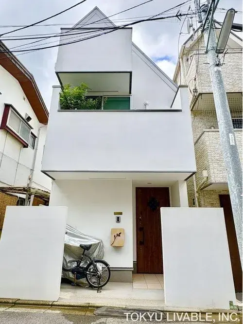 Akiya in Tokyo