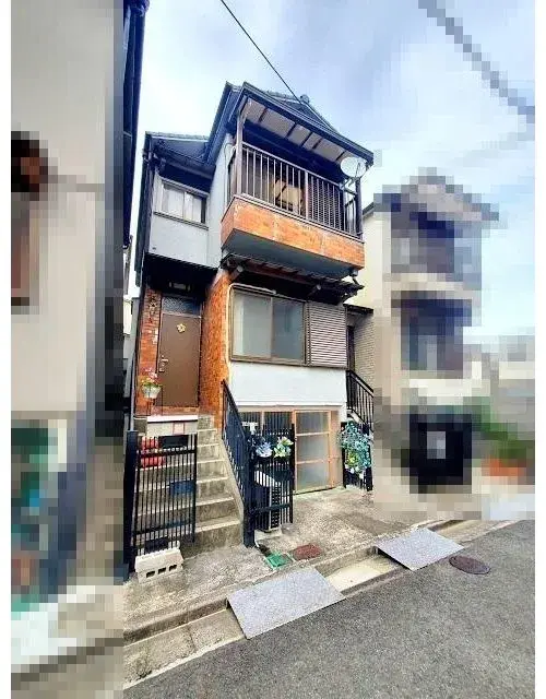 Akiya in Osaka