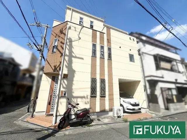 Akiya in Osaka