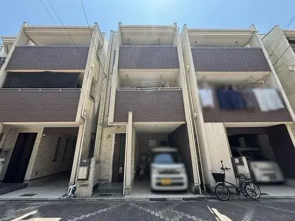 Akiya in Osaka