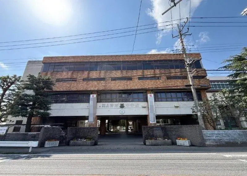 3房1厅1饭1厨
川口市
埼玉县 (3)