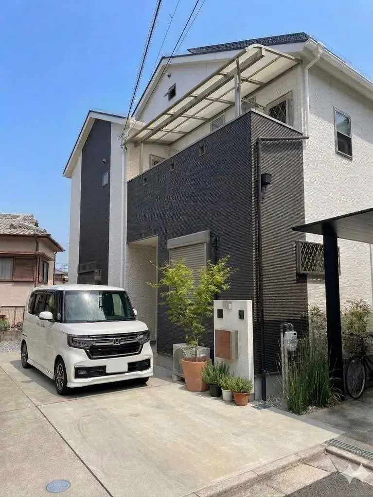 Akiya in Osaka