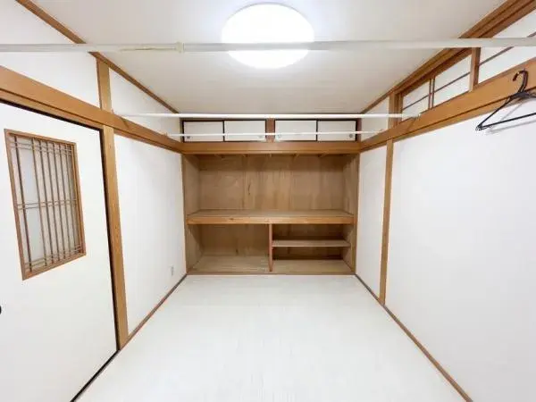 5DK property in Higashiosaka, Osaka Prefecture (11)