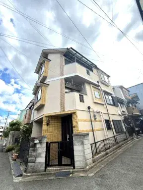 Akiya in Osaka