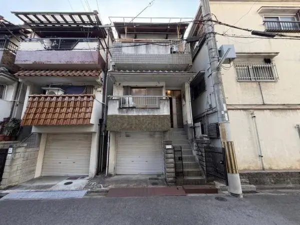 Akiya in Osaka