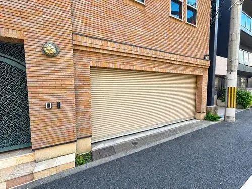 Akiya in Osaka