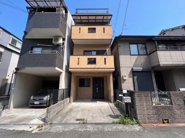 Akiya in Osaka