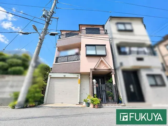 Akiya in Osaka