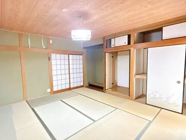 7LDK Property Yao City Osaka Prefecture (8)