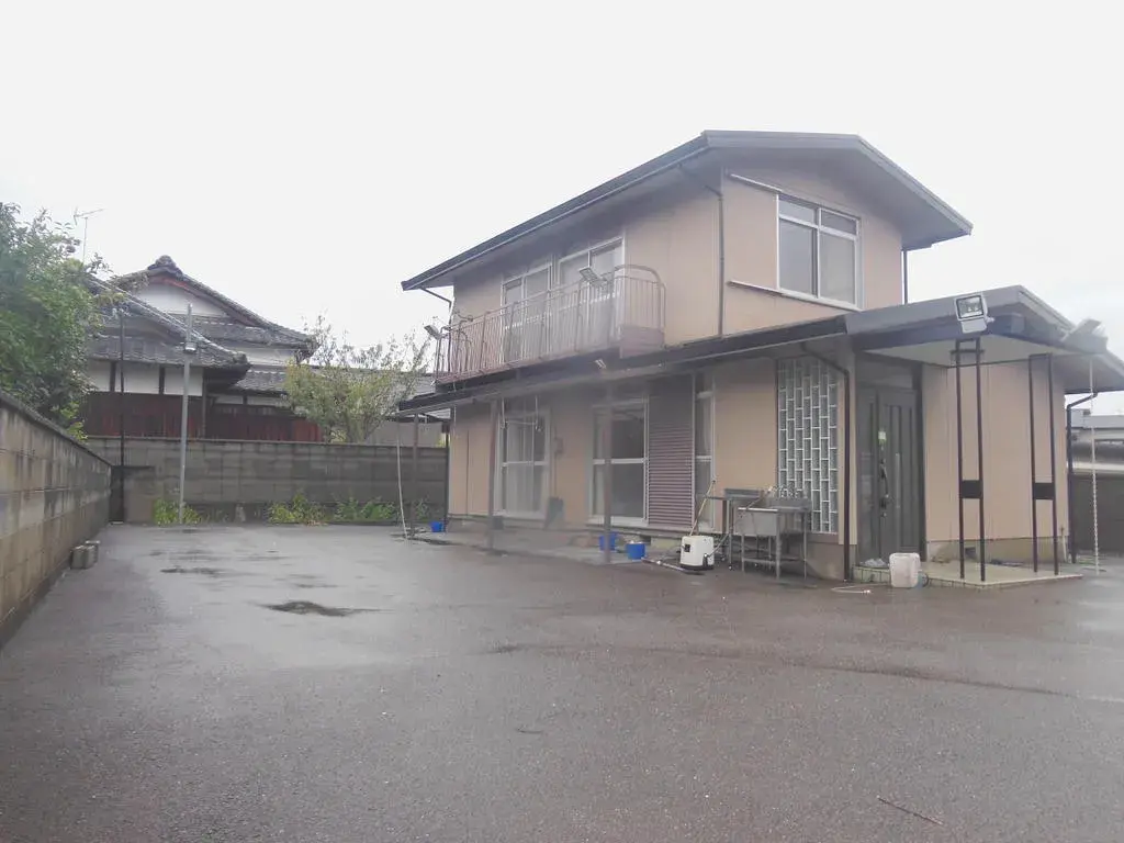 Akiya in Osaka