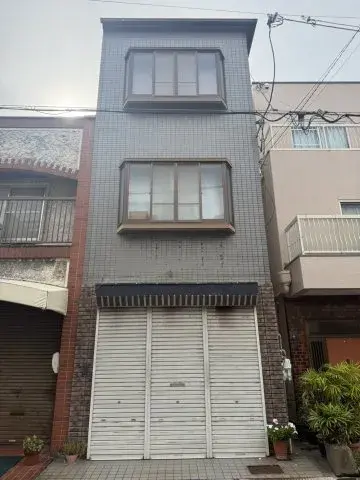Akiya in Osaka