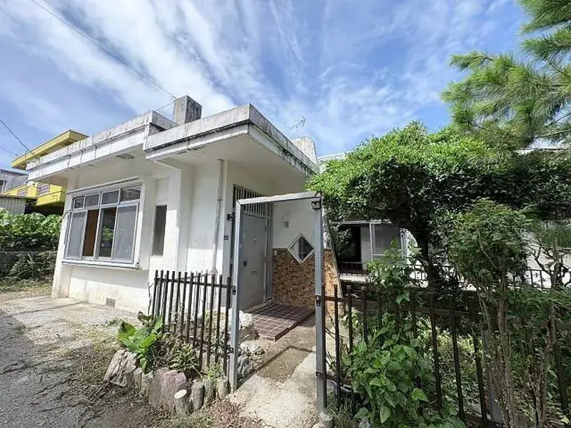 Akiya in 名护市