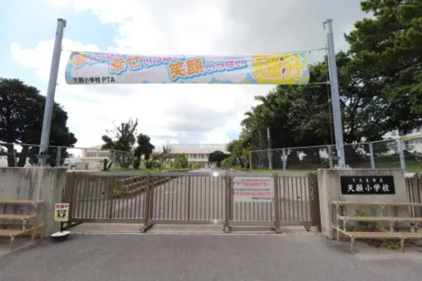 4LDK Uruma City Okinawa Prefecture (6)