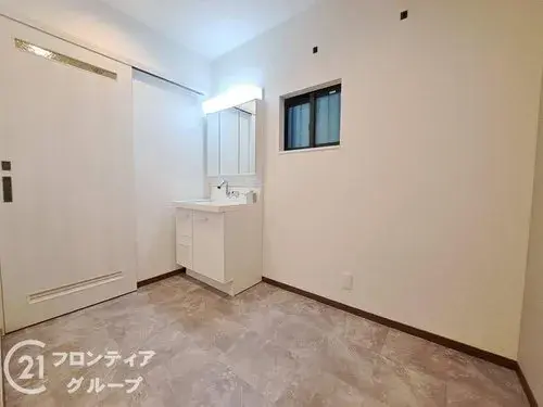3LDK Neyagawa City Osaka Prefecture (23)