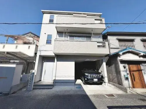 Akiya in Osaka