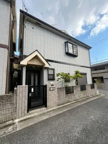 Akiya in Osaka