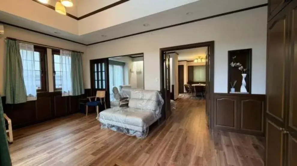 5LDK Property Toyonaka City Osaka Prefecture (2)