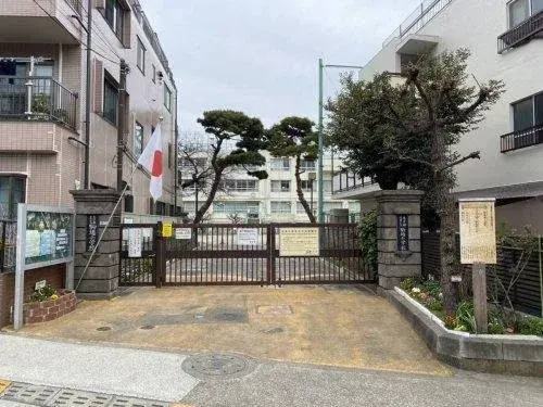 [عقار 2LDK+S] Meguro-ku Tokyo (2)