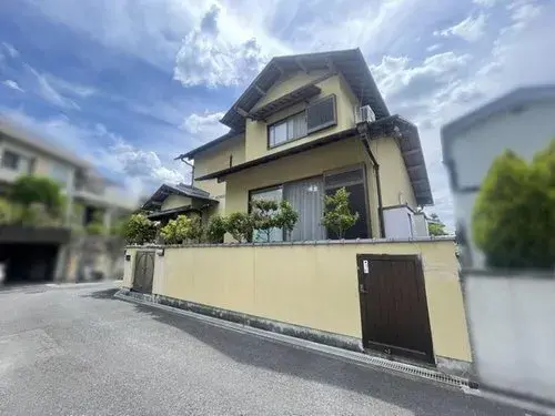 Akiya in Osaka