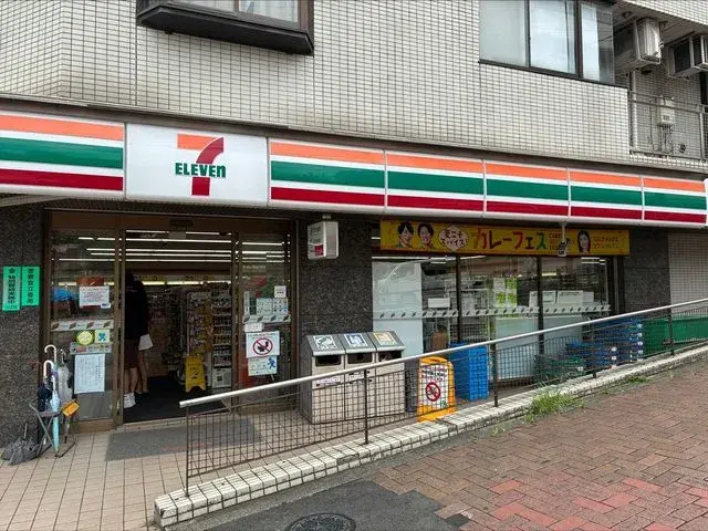 Two-Family House Kita-ku Tokyo (13)