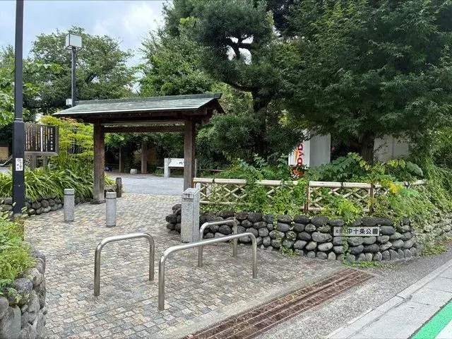 Two-Family House Kita-ku Tokyo (3)